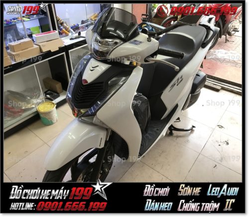 Picture of Honda SH 150i 2017 2018 2019 độ mặt nạ kiểu cao cấp, phụ kiện trang trí xe đẹp giá rẻ tại SG